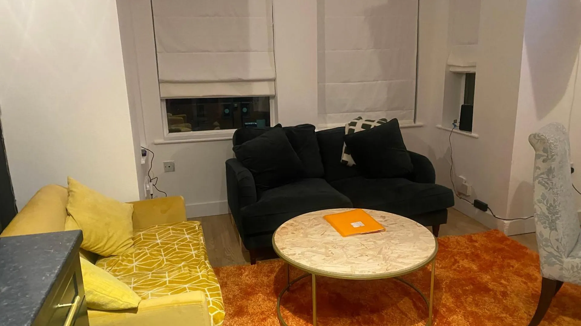 2-Bed Apartment In Belfast Near City Centre